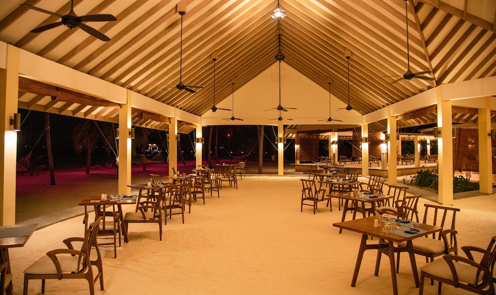 Hondaafushi Island Resort 48/58