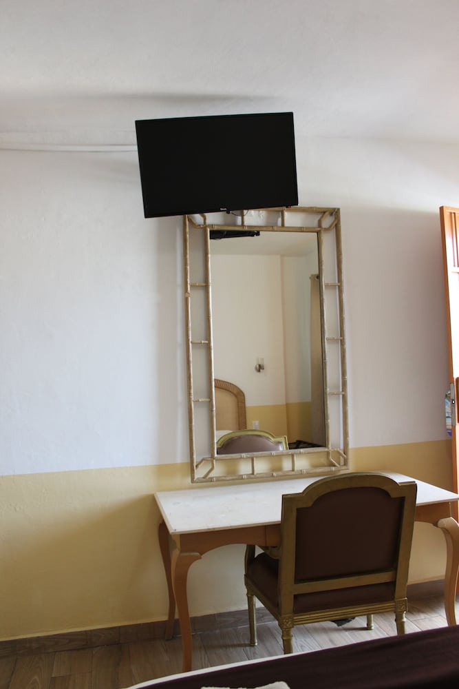 D`CESAR HOTEL ACAPULCO 44/54