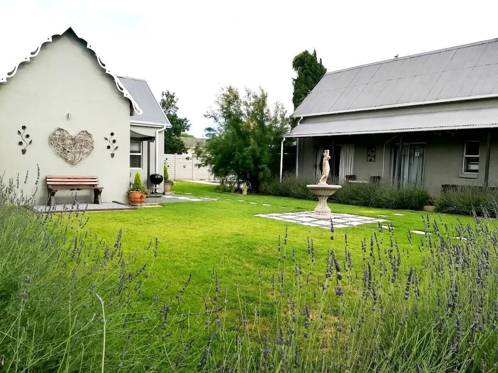 Tranquil House B&B @ 10 Berry St 21/44