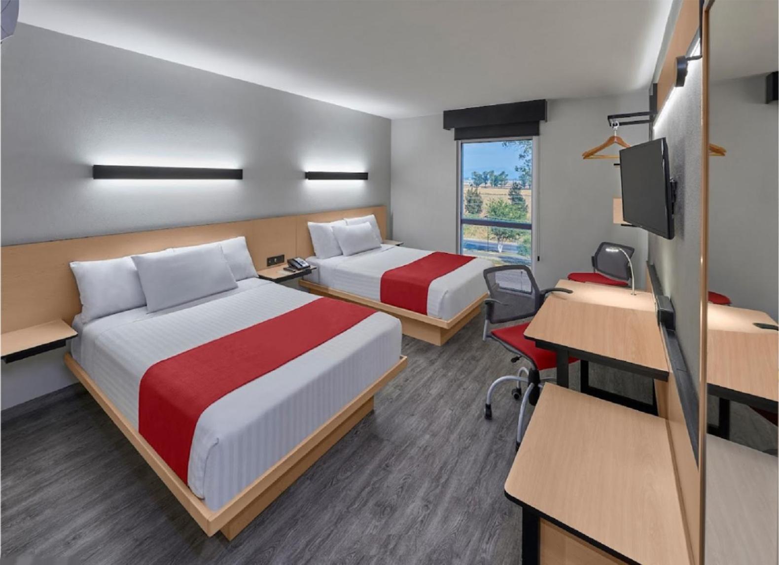 Deluxe, 2 Double Beds