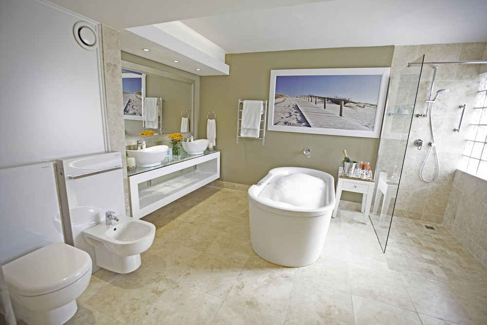 The Palace Resort And Spa 25/75