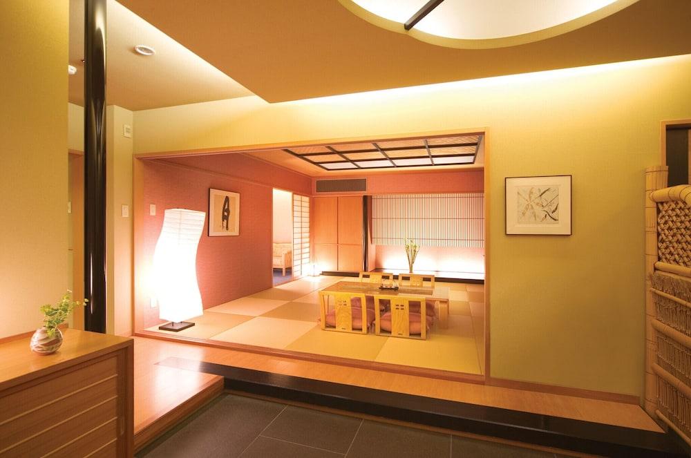 Japanese, Suite, Ocean View, Main Tower