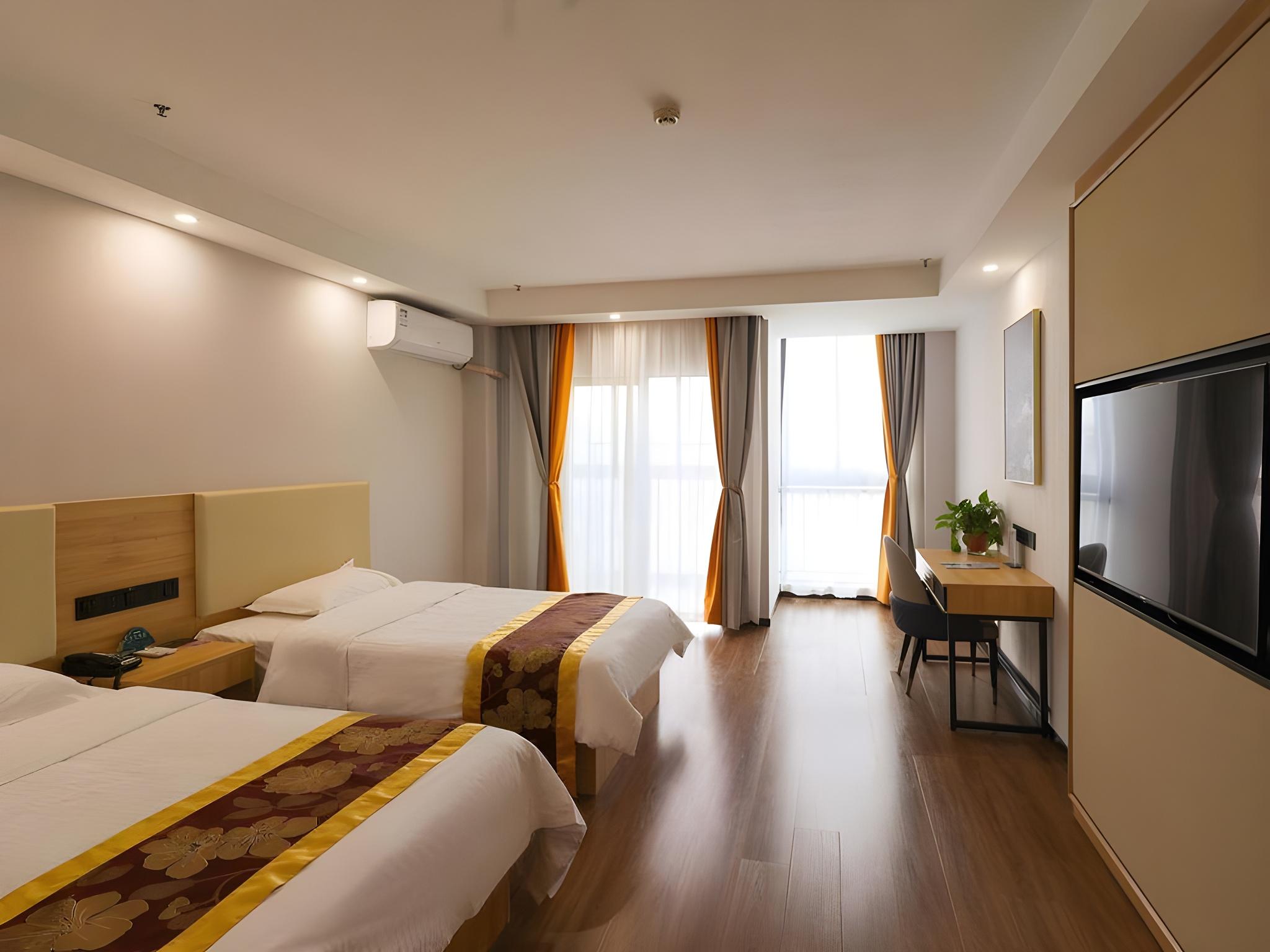 ROOM, TWIN BEDS