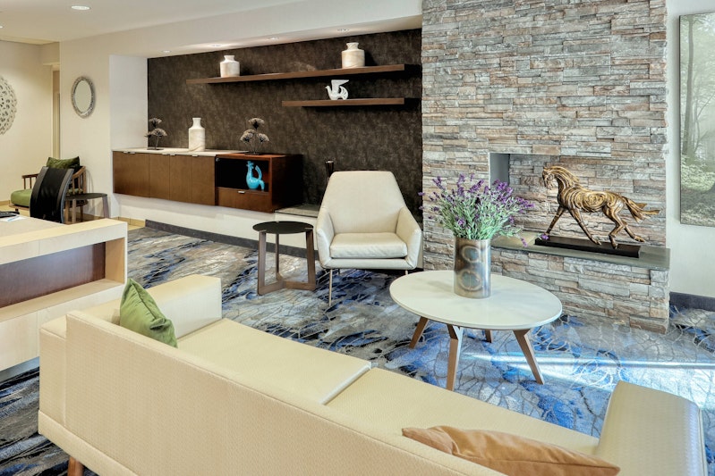 Fairfield Inn Amp Suites By Marriott Harrisburg West 16/21