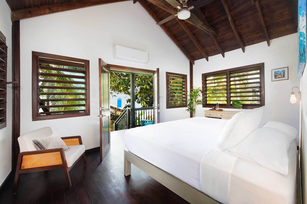 SUITE, OCEAN FRONT