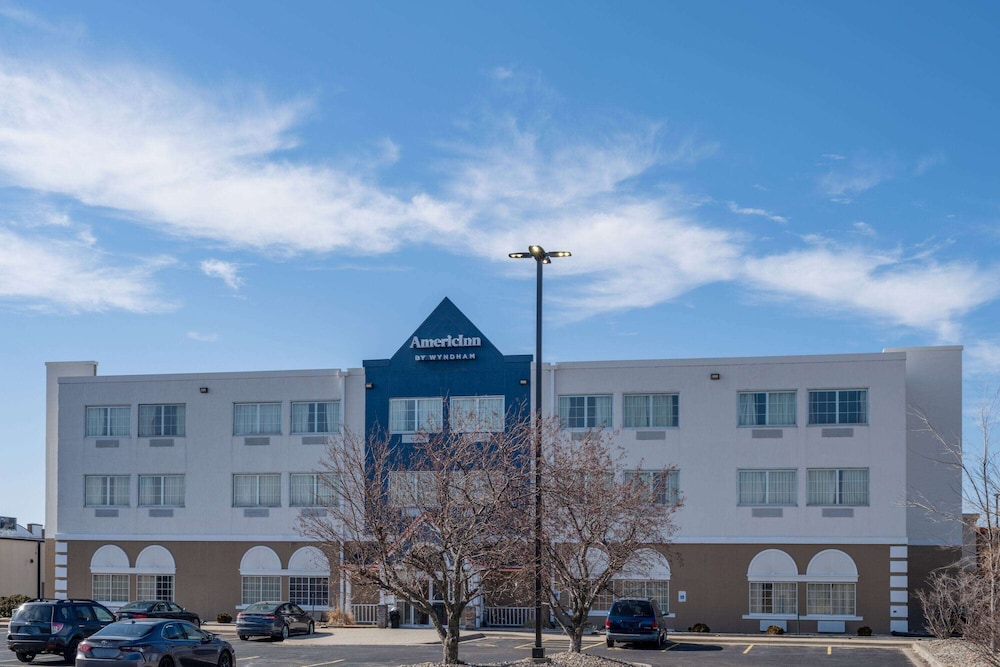 Americinn by Wyndham Cedar Rapids North 29/33