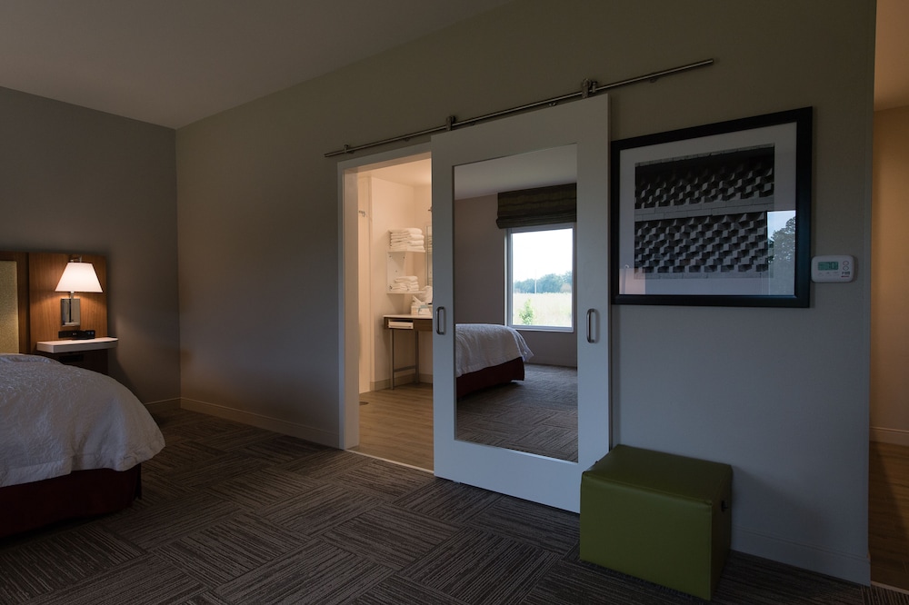 Hampton Inn Suites Lexington Sc 23/39