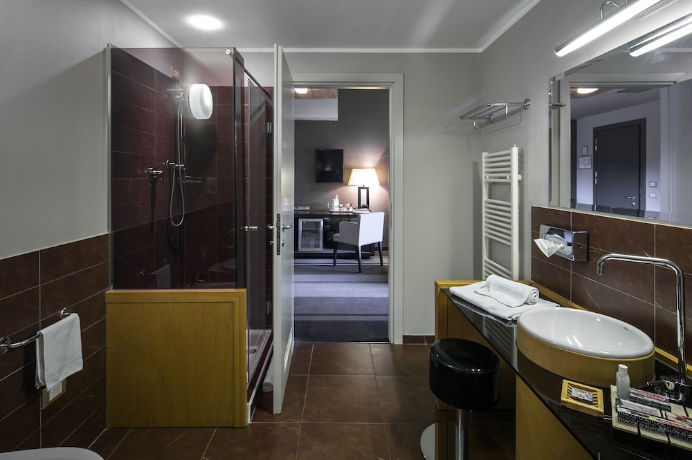 Admiral Park Hotel 38/52