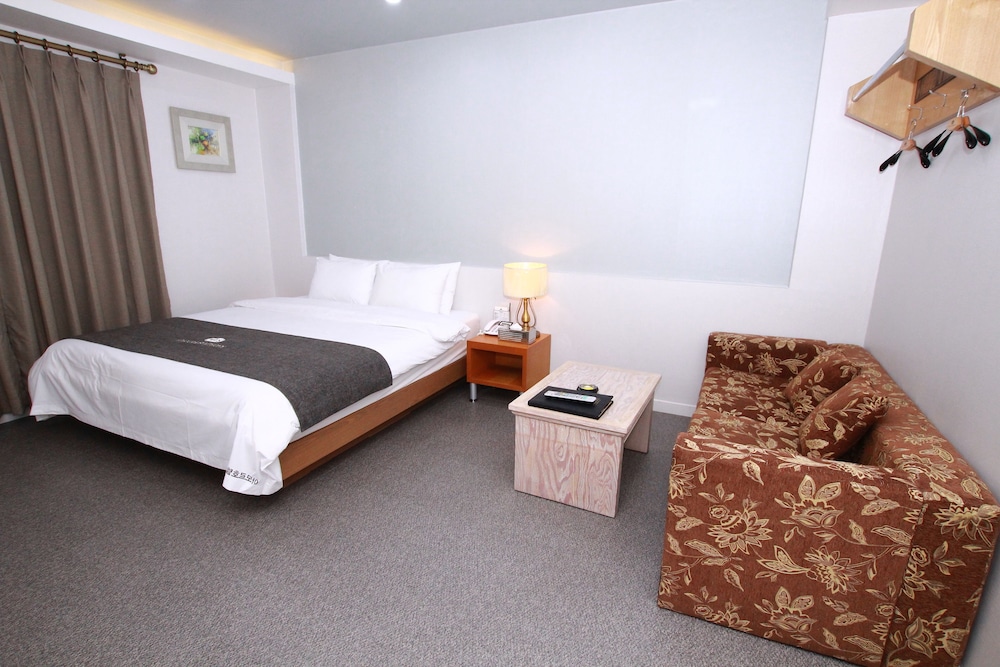 SUPERIOR, DOUBLE BED