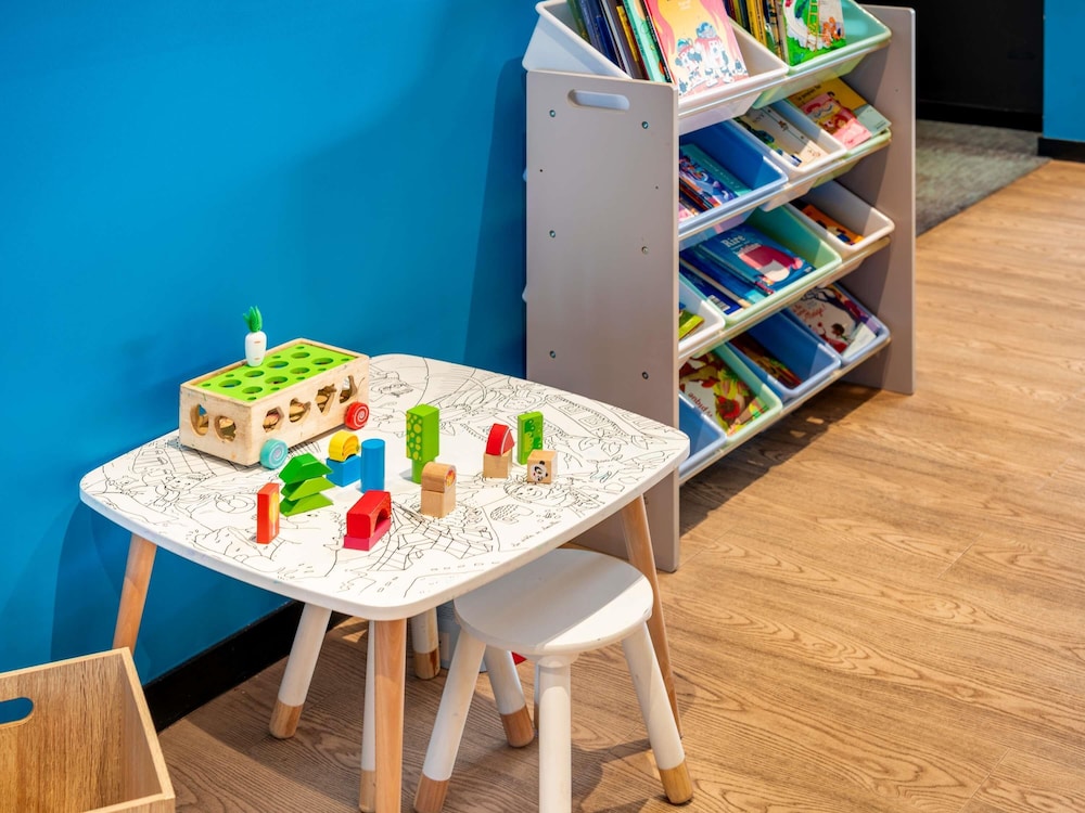 ibis Styles Miramas-Provence 32/48