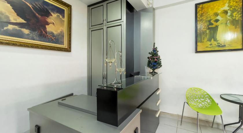 Reddoorz Near Gajah Mada Plaza 2 19/27