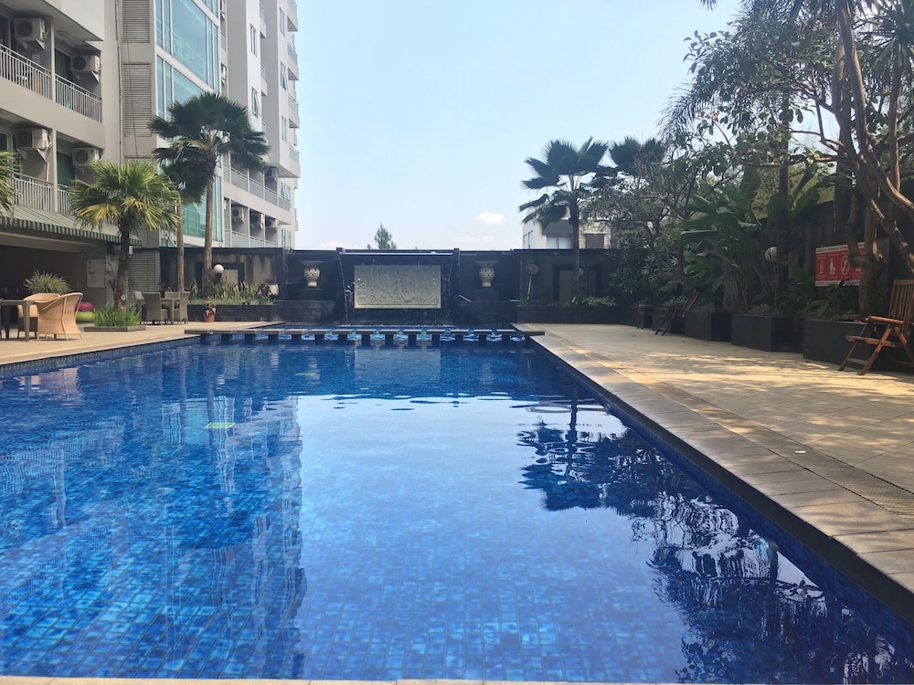 Galeri Ciumbuleuit Hotel and Apartment 47/50
