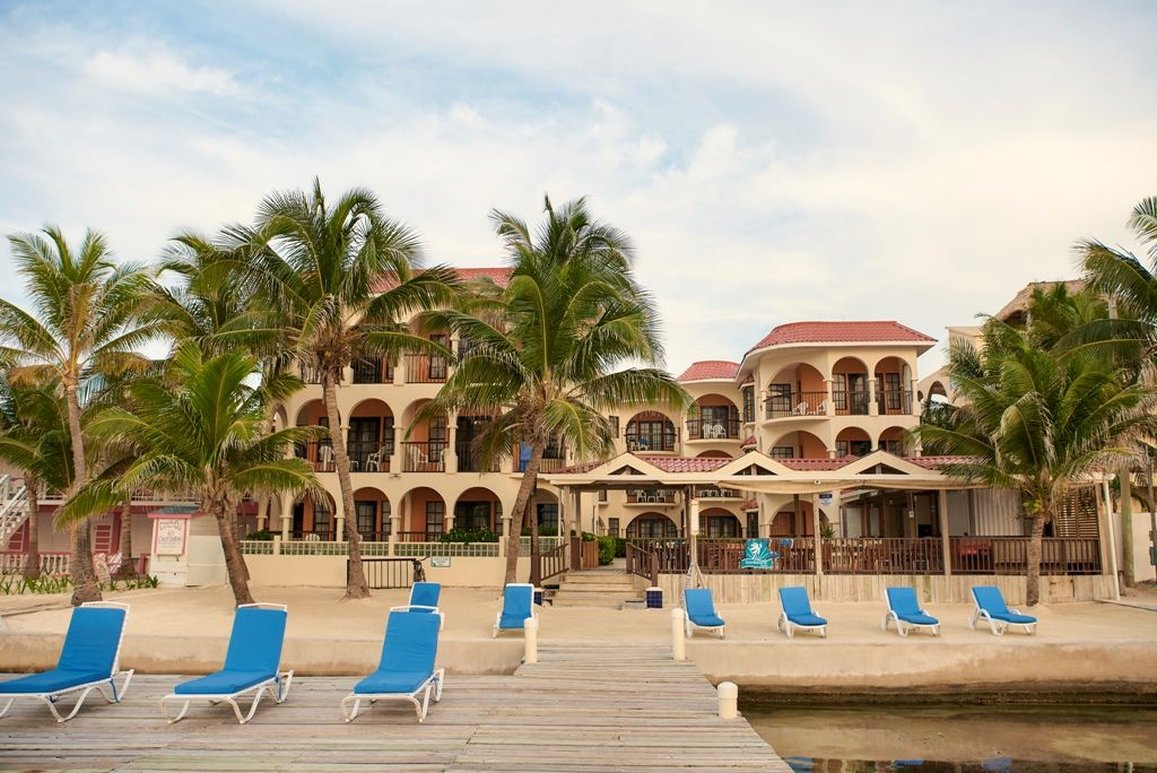 SunBreeze Suites 18/24