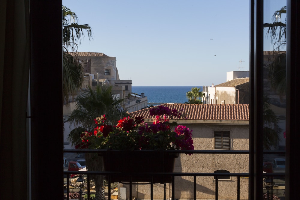 Hotel La Piazzetta 46/50