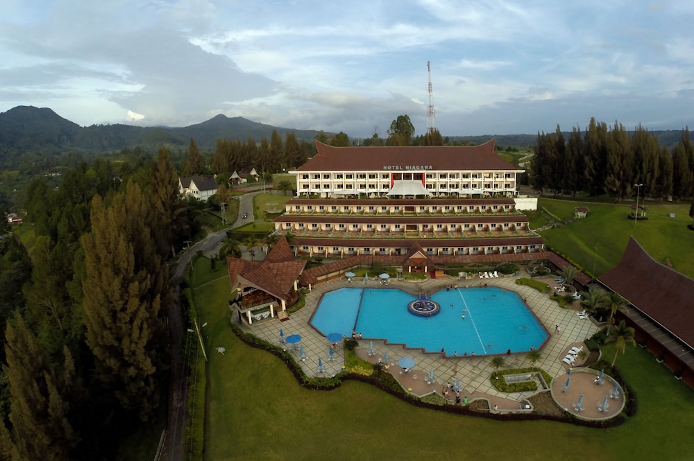 Hotel Niagara Parapat 1/22