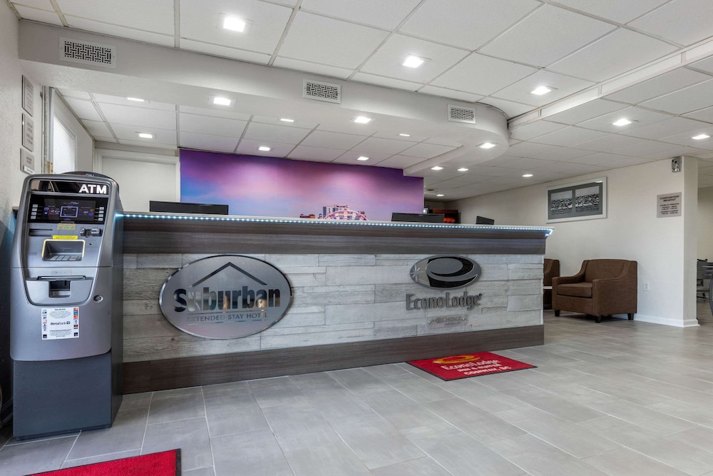 Econo Lodge At The University 18/41