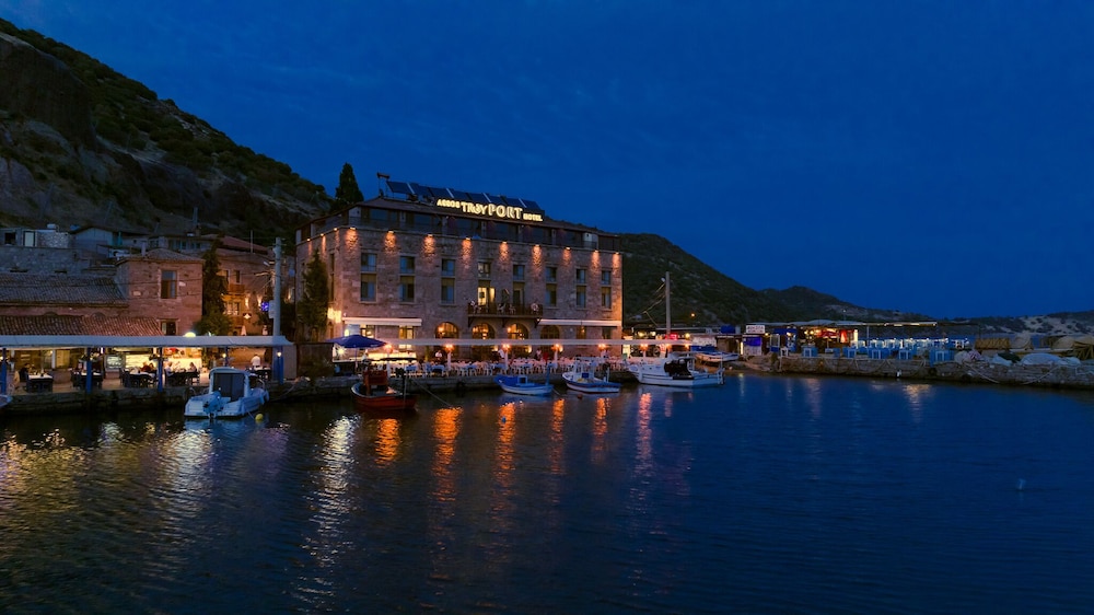 Assos Troy Port Hotel 31/47
