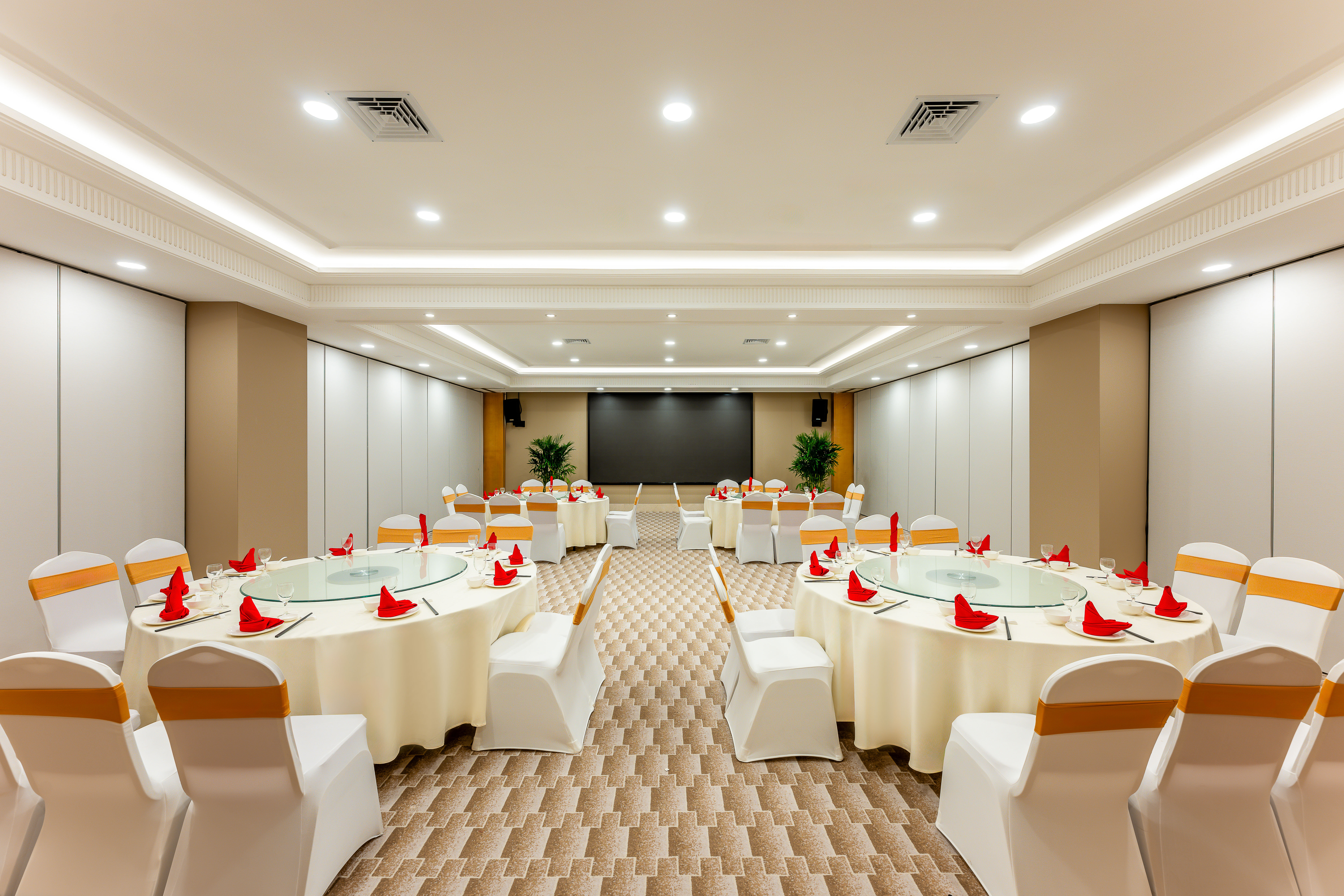 Holiday Inn Jianhu 35/47