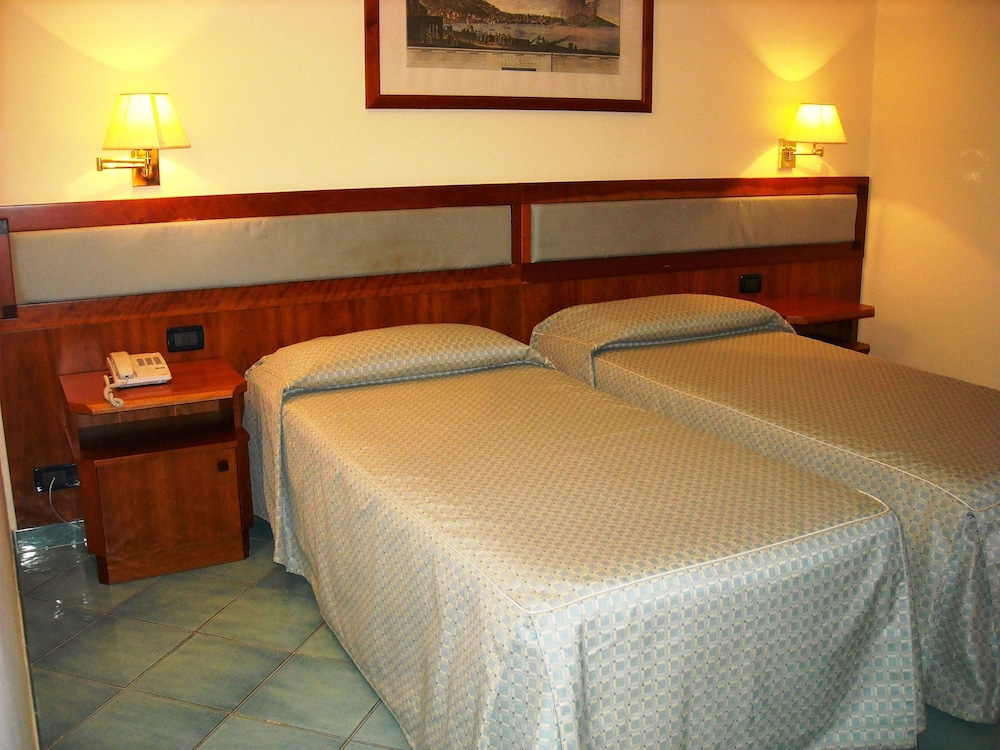 Hotel Marad 18/68