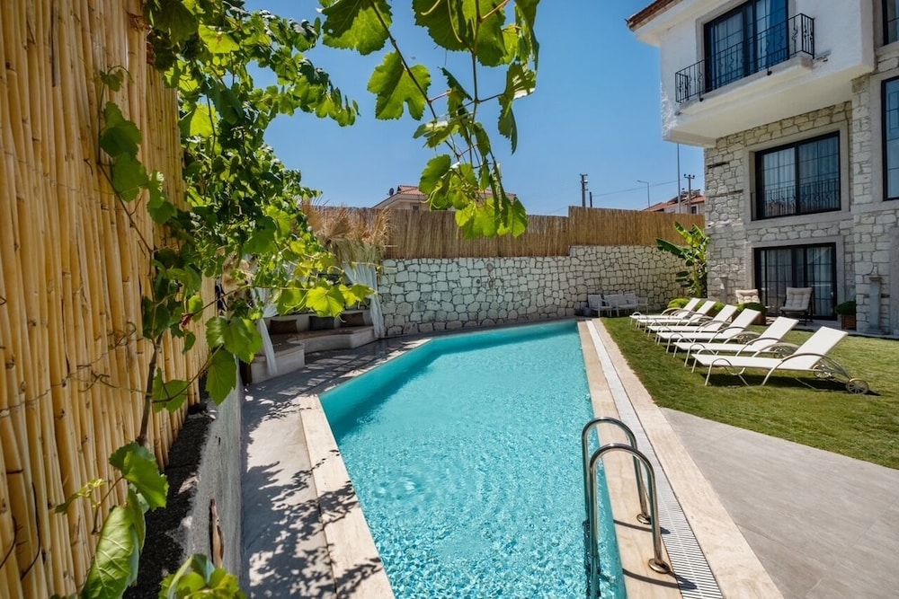Jera Alacati 32/38