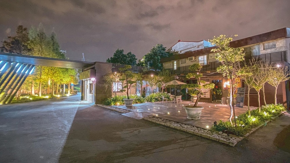 Holly Wood Motel 3/61