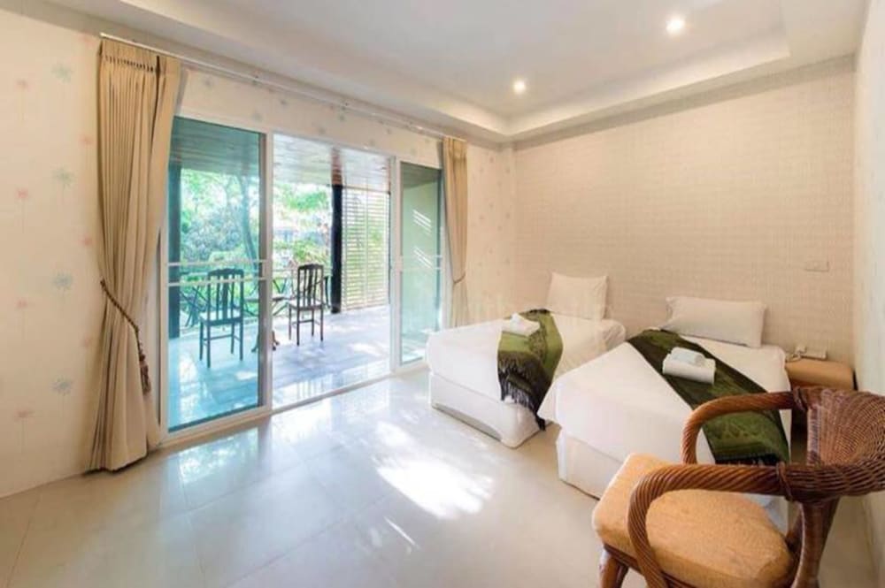 Khaoyai Kiri Thantip Resort 10/38