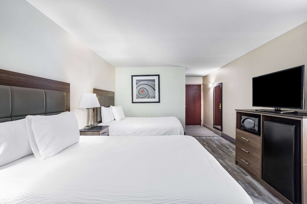 Room, 2 Queen Beds