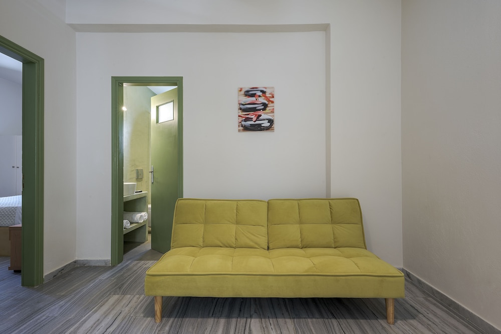 Ambeli Apartments 30/50