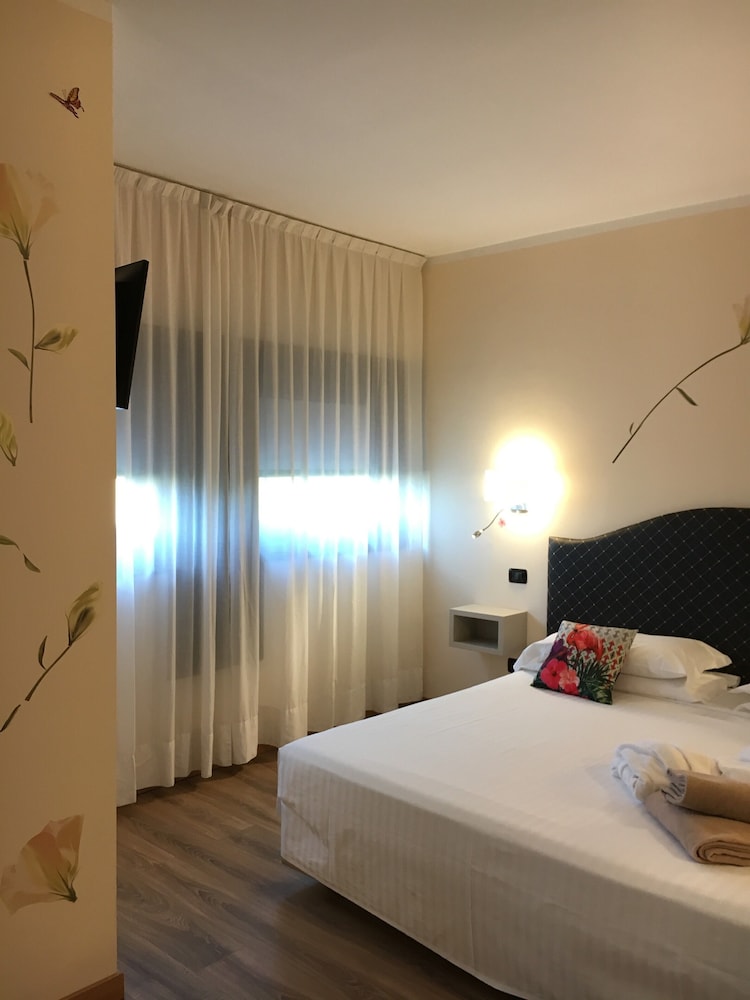 Hotel Saccardi Spa 14/48
