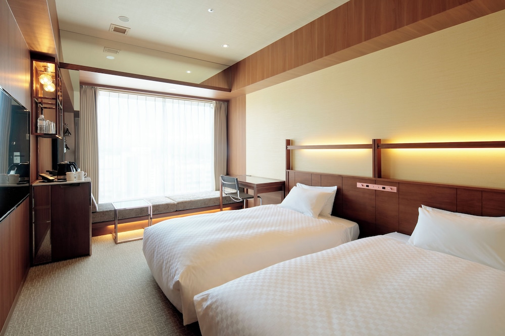 ROOM, SINGLE, TWIN BEDS, LOUNGE ACCESS, HIGH FLOOR