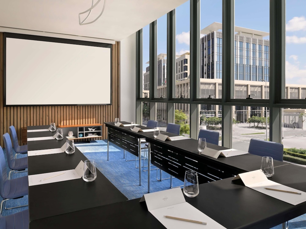 Mercure Dubai Deira 55/61
