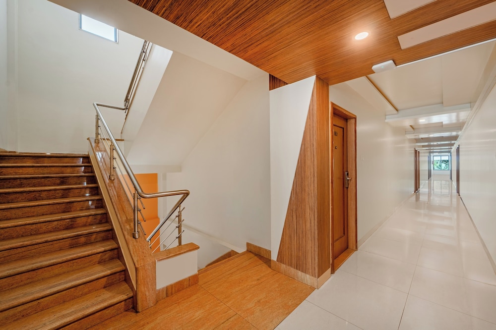 Sterling Panchgani 33/62
