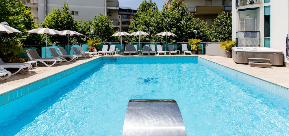 Hotel Verona 4/68