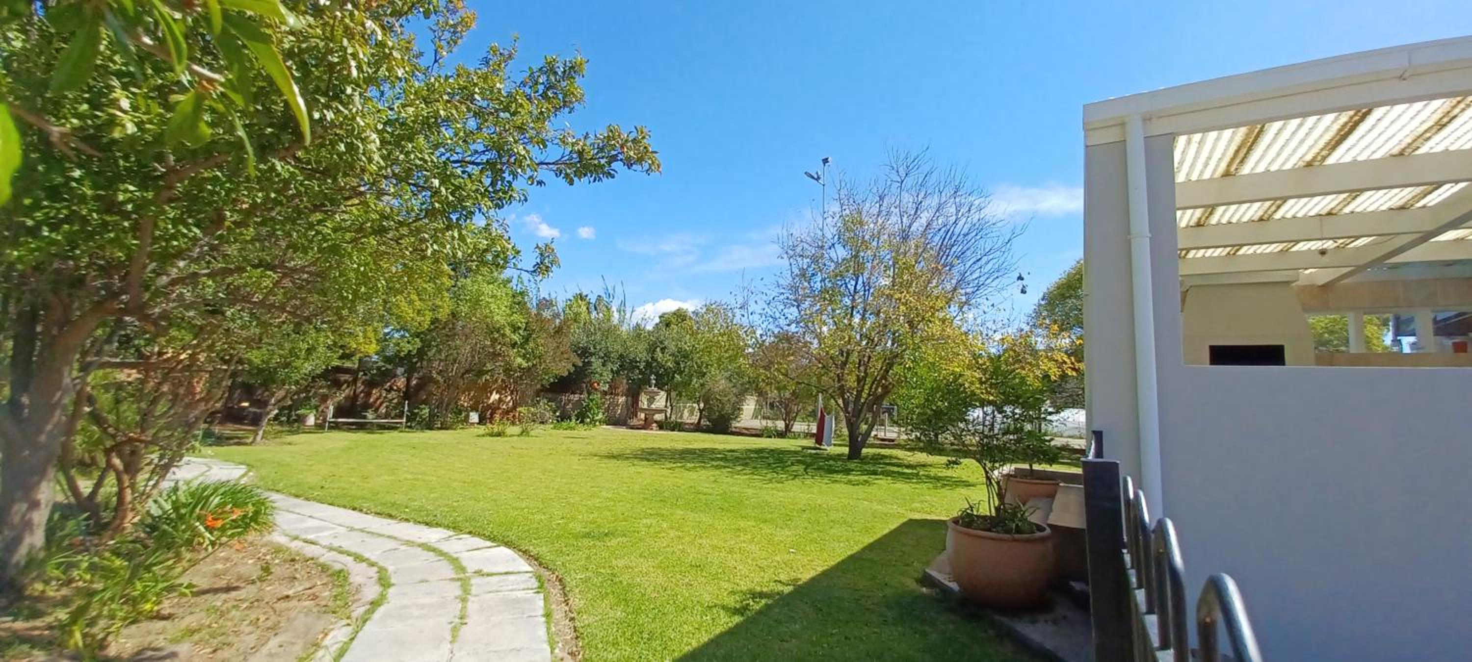 Garden Court Guest House 14/15