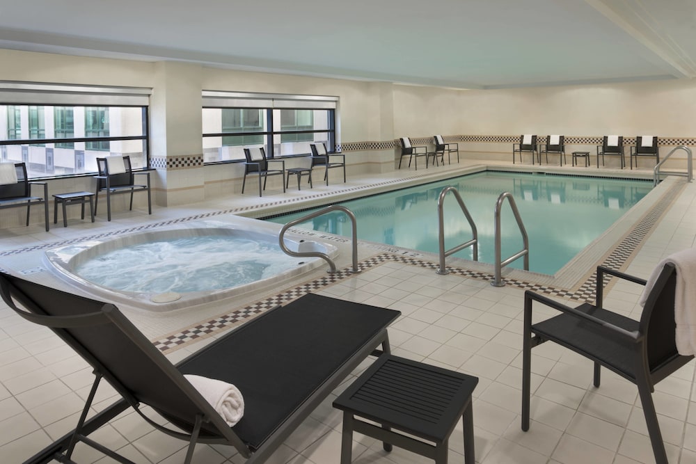 Residence Inn by Marriott Toronto Downtown/Entertainment District 7/26