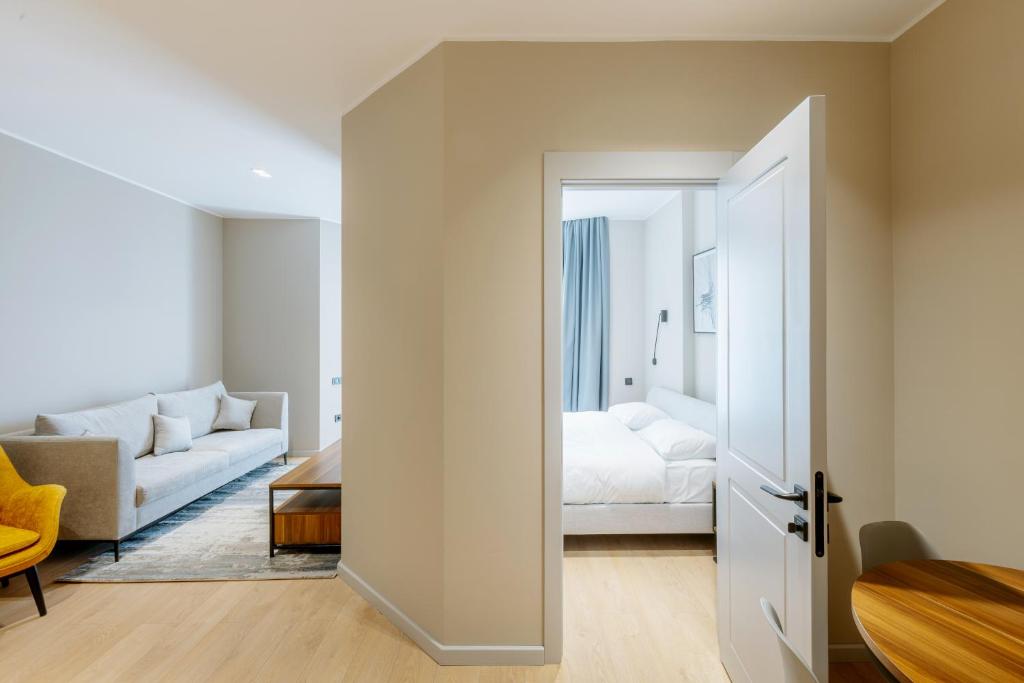 One Bedroom Apartment