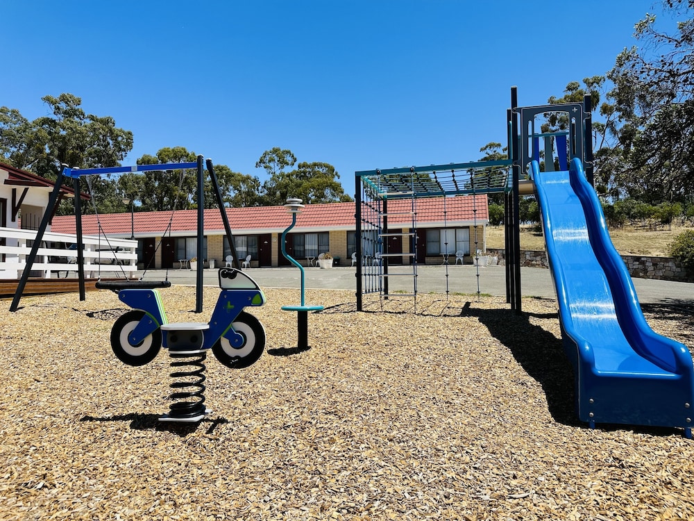 CLARE VALLEY MOTEL 35/62