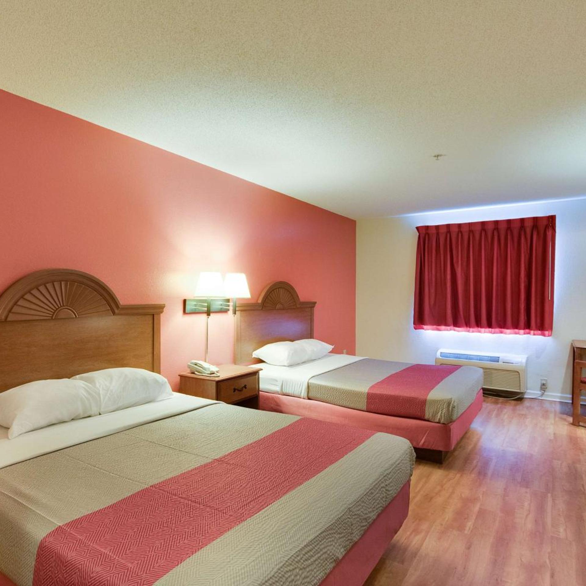 Room, 2 Queen Beds, Motel6 Hinesville, GA 3/9