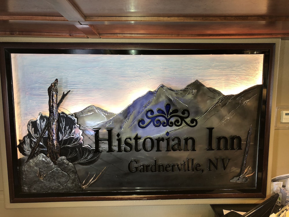 Historian Inn 13/35