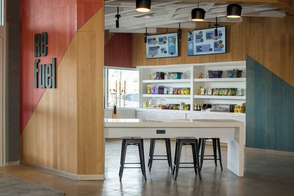 Aloft Sacramento Airport Natomas image