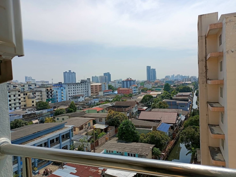 Viewplace Mansion Bangkok Lat Phrao 63/67