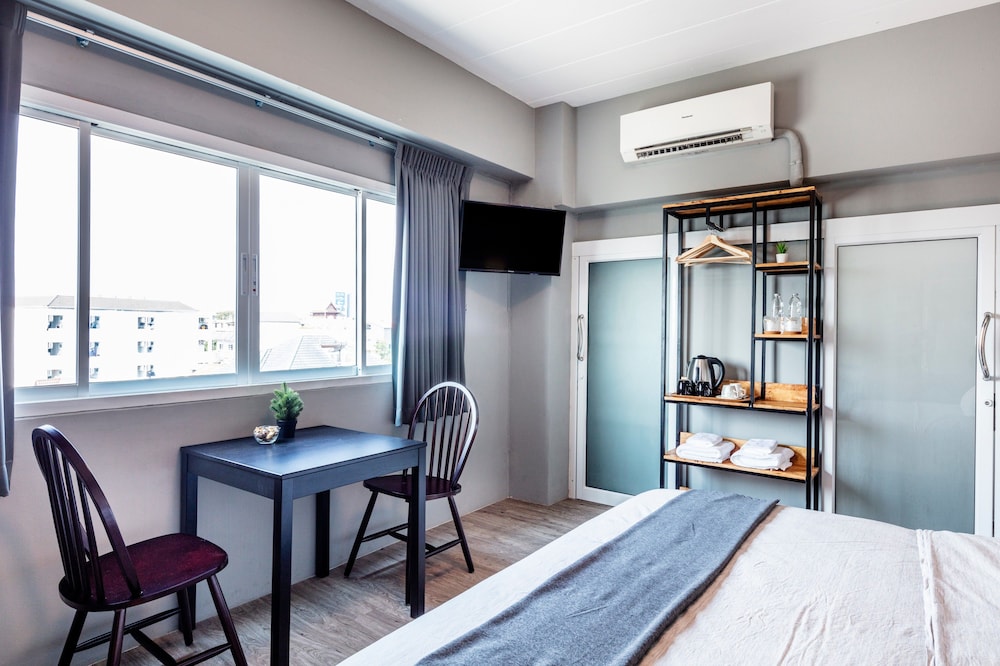 Penyos Residence 42/73