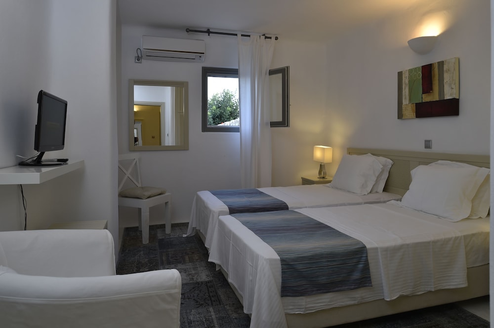 Naoussa Hills Boutique Resort- Adults Only (13+) 31/76