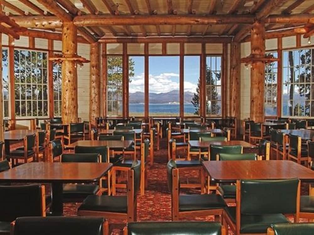 Lake Lodge Cabins 11/16
