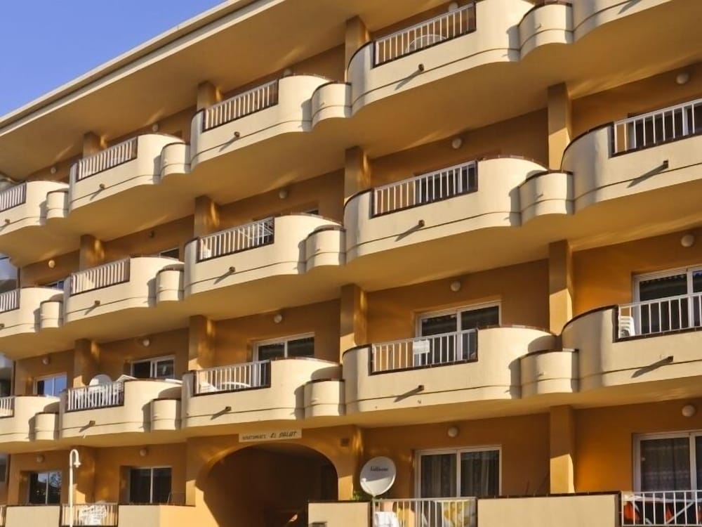 Els Salats Apartments 1/50