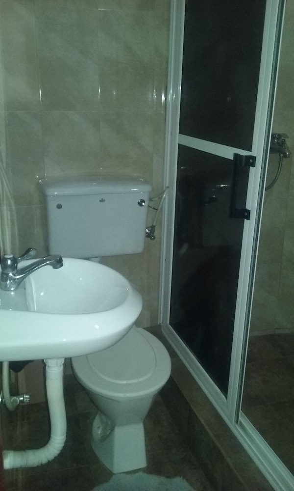 Grace Inn Hotel 16/16