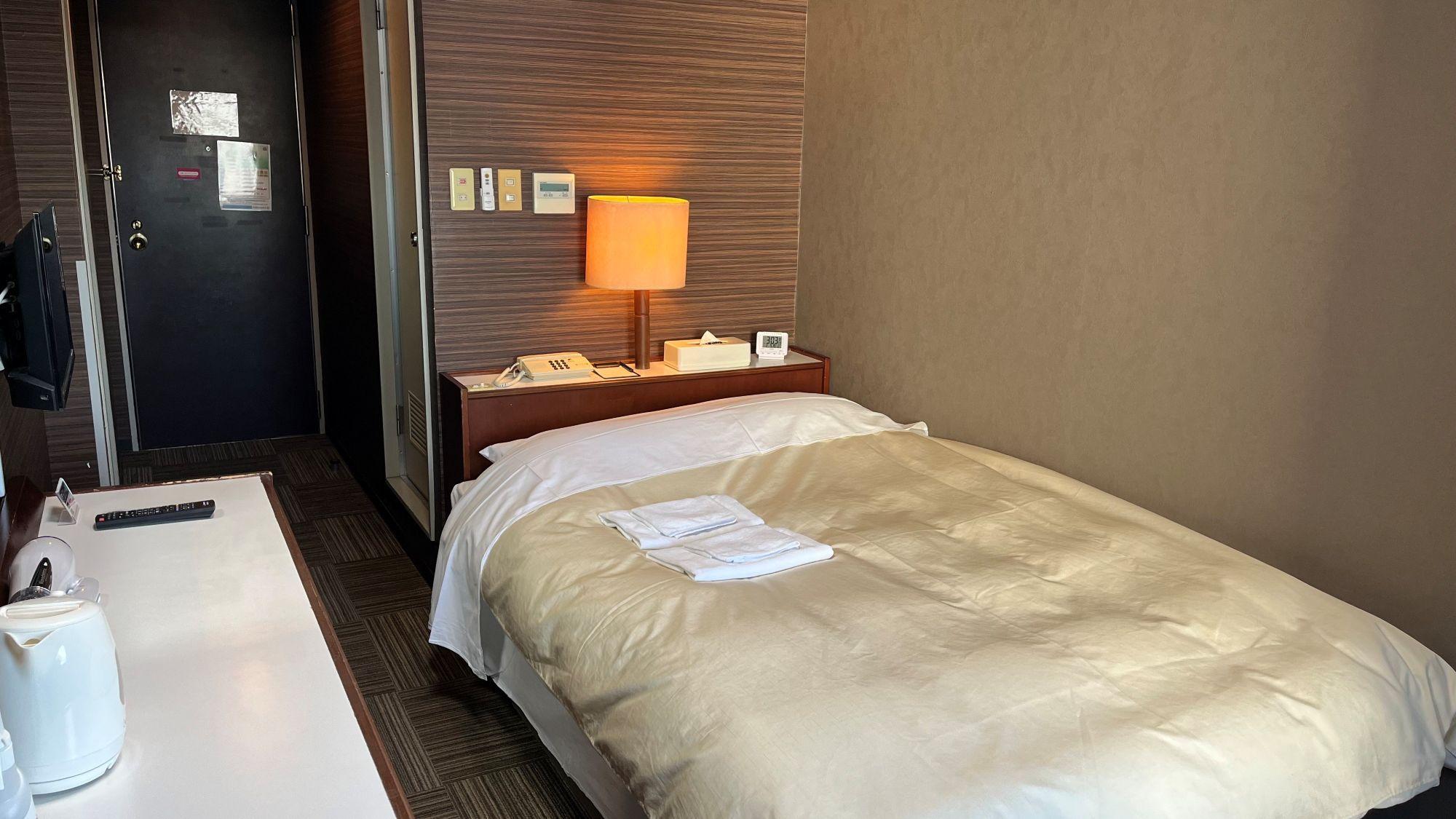Semi Room, Standard, Semi Double Bed, Smoking