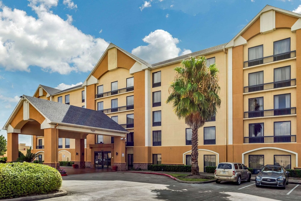 Sonesta Essential NW Houston 2/61