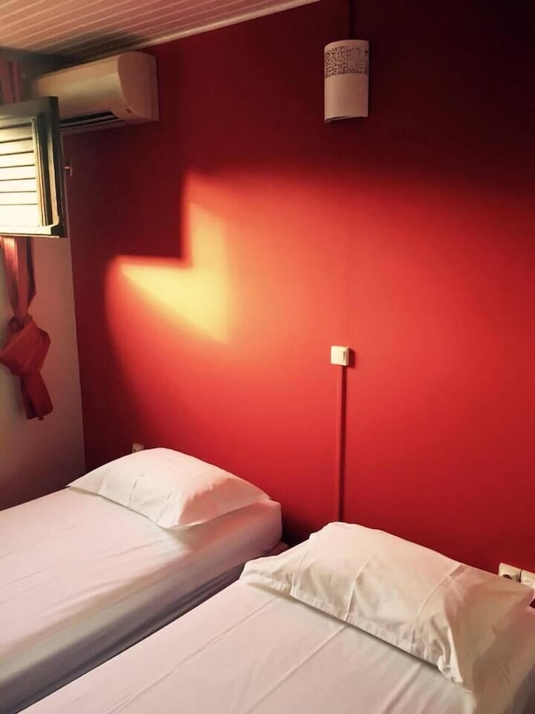 Tante Arlette Hotel 10/49