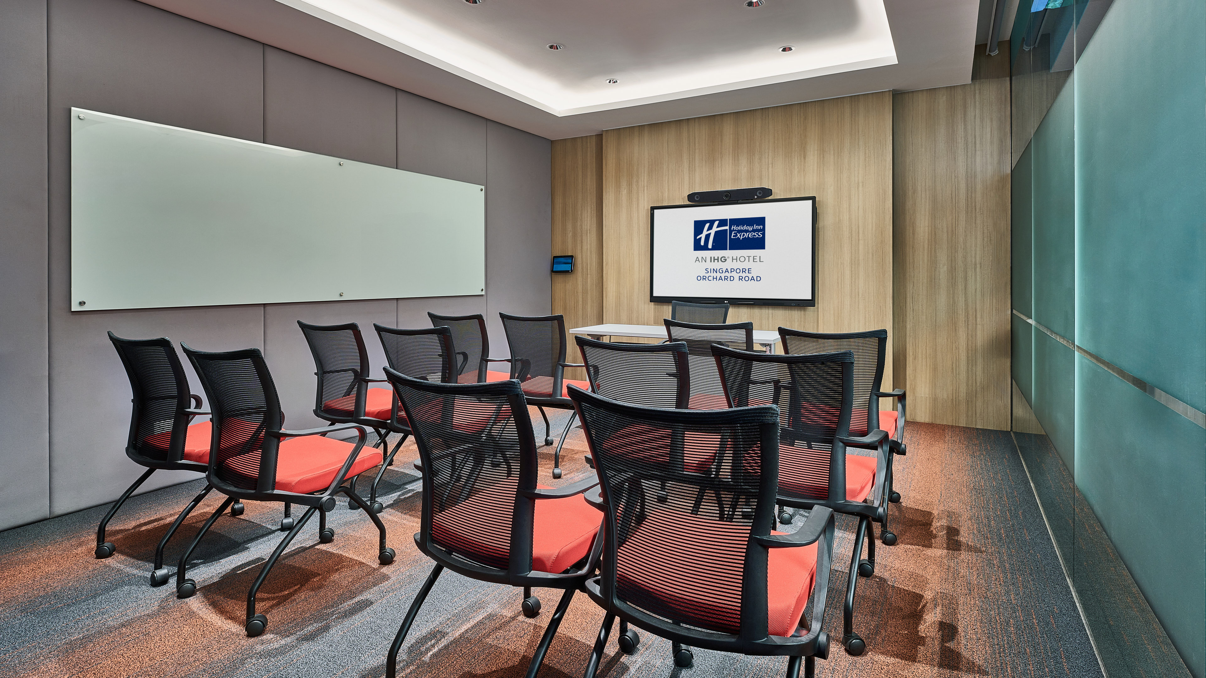 Holiday Inn Express Singapore Orchard Road 28/34